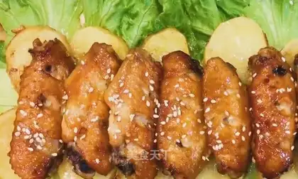 Honey-cooked chicken wings