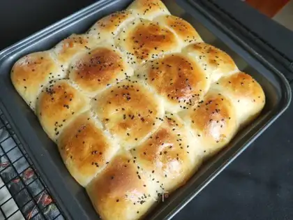 ♪ Bread at the bottom of honey