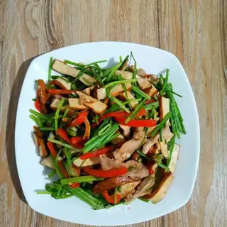 Celery beans with fried meat