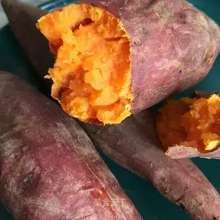 Roast potatoes