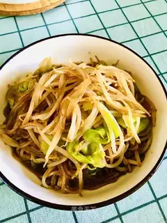 The green bean sprouts
