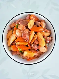 Pork stew, carrots