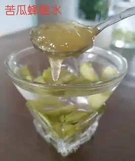 Bitter melon honey water