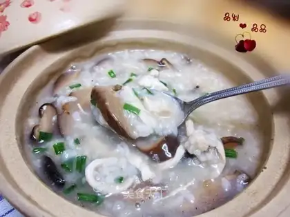 Civilian porridge, mushroom and chicken porridge