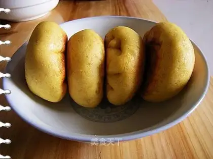 Corn cakes filled with pepper