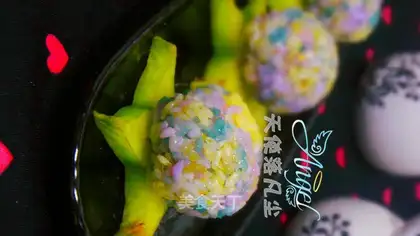Nutritional colored rice balls