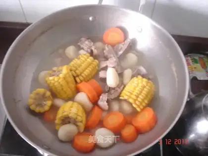 Pastoral Fruit and Vegetable Soup