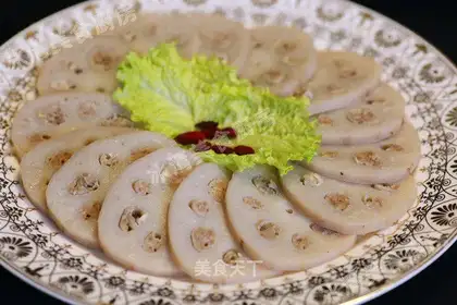 Lotus root with meat filling