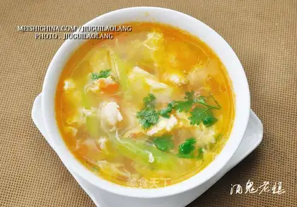 Shrimp, tomato and egg soup