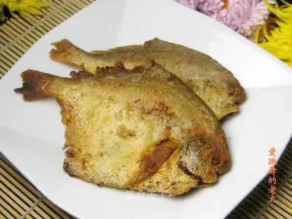 fried small pomfret