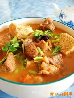 Beef stew with tomato