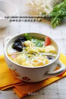 Soybean milk to make up the pot