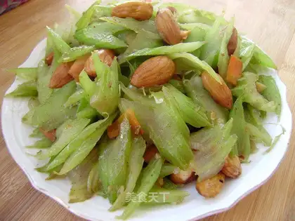 stir-fried celery with almond