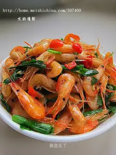 stir-fried river shrimp with leeks