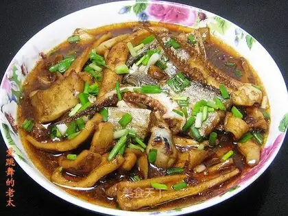Braised squid with hairtail