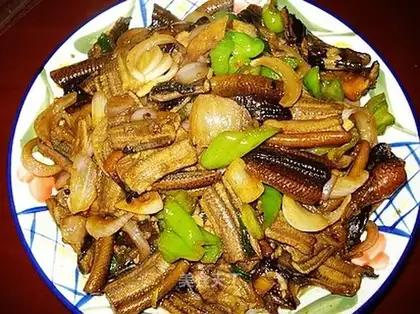 stir-fried eel slices