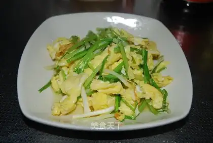 Scrambled eggs with shallot