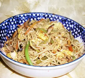 assorted fried noodles