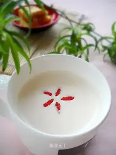 wolfberry peanut milk