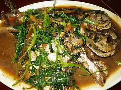 Stewed pomfret