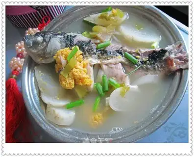 Fish and water depend on carp soup