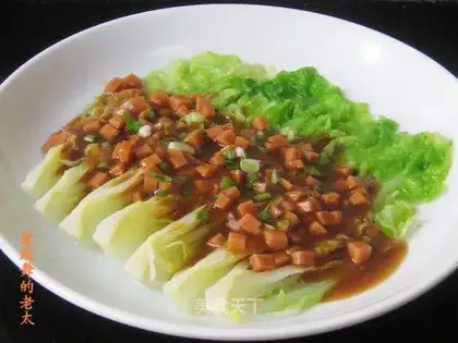 Baby dish with square leg meat in oyster sauce