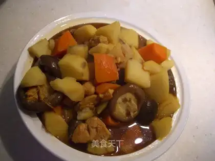 Chicken stewed with mushrooms