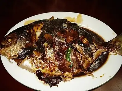 Braised silver pomfret