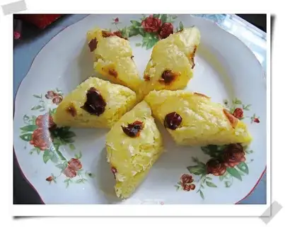 Red date corn cake