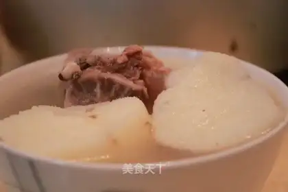 Tail bone Huaishan soup