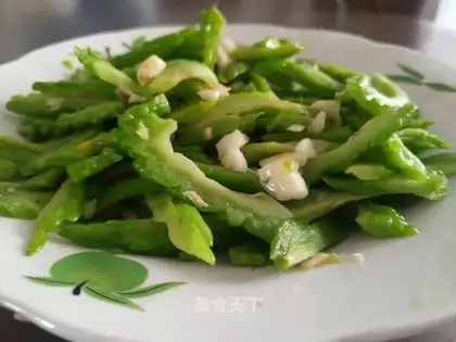 Garlic bitter melon
