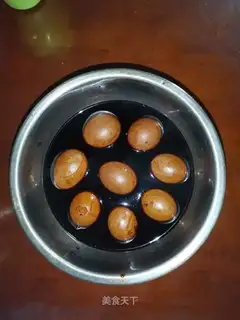 Tea eggs