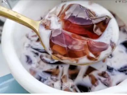 Blueberry on milk