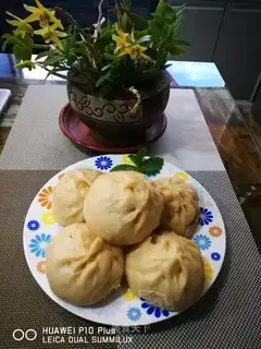 All-wheat bean buns