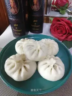 Puffy eggs. Pumps