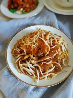 Green bean sprouts