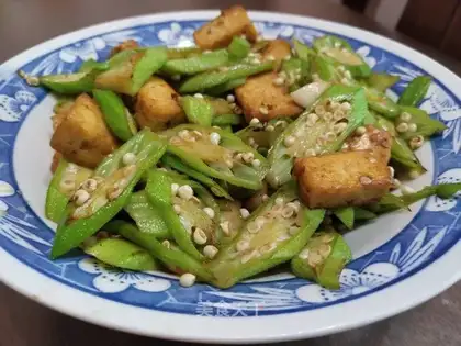 Autumn fried tofu