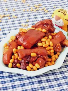 Soybeans burn pigs' feet