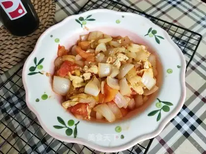Onion fried eggs