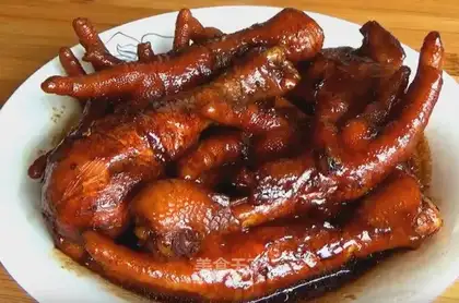 Red chicken claws, chicken legs