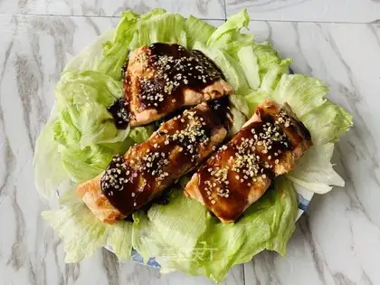 Pyramid for salmon