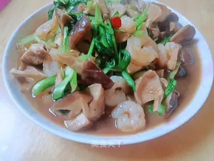 Fry mushroom shrimp