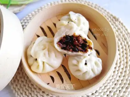 Plum buns