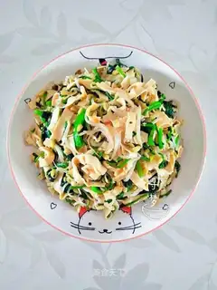 A tofu sprouts with spinach