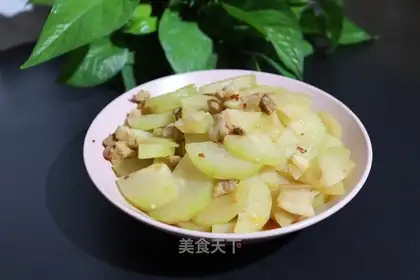 Five flowers for a melon