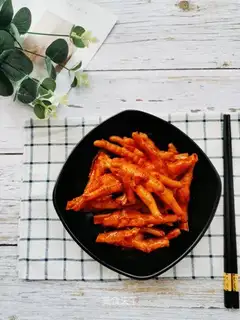 Spicy beer and claws