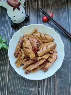 Chicken wings and rotting bamboo