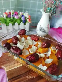 Pumpkin steams lilies