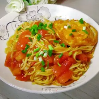 Tomato egg noodles