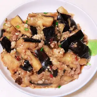Meat and eggplant